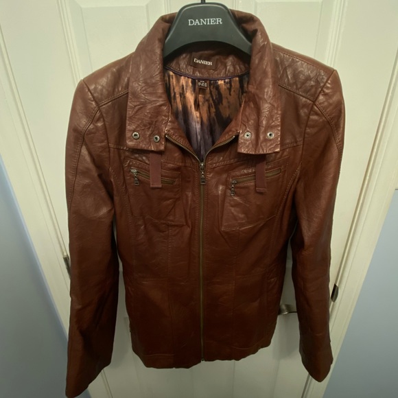 Danier Dark Brown Genuine Leather Jacket, Medium - Picture 3 of 7